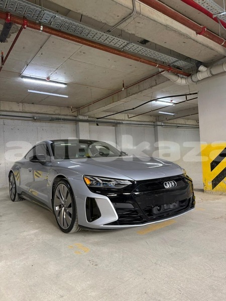 Big with watermark audi r8 taraz georgiyev 5523