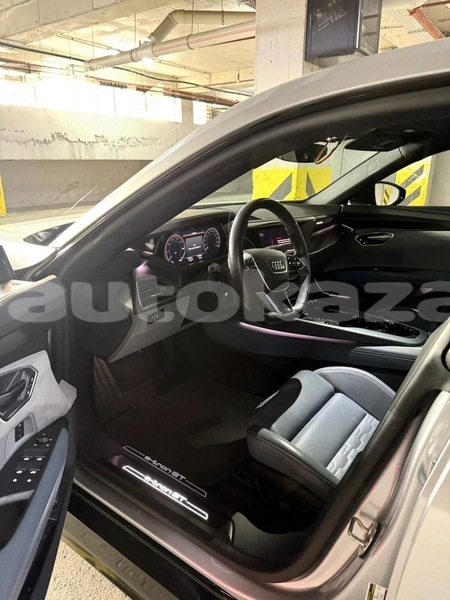 Big with watermark audi r8 taraz georgiyev 5524