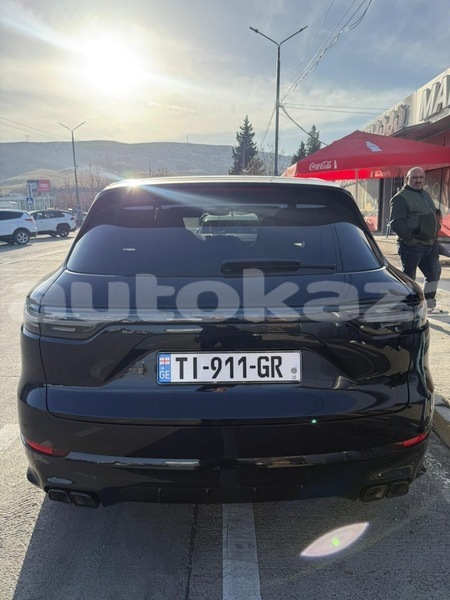 Big with watermark porsche cayenne taraz georgiyev 5530