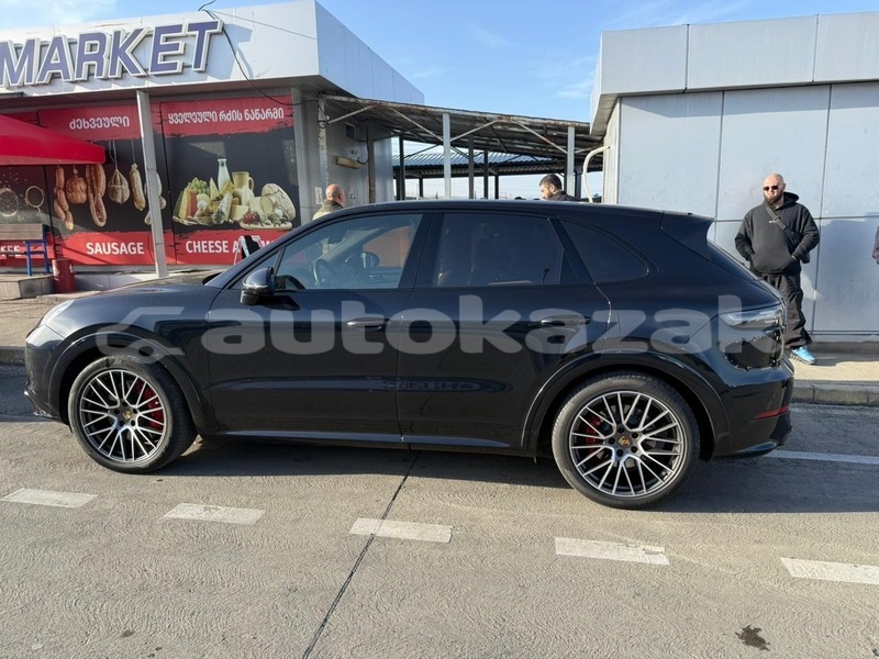 Big with watermark porsche cayenne taraz georgiyev 5530