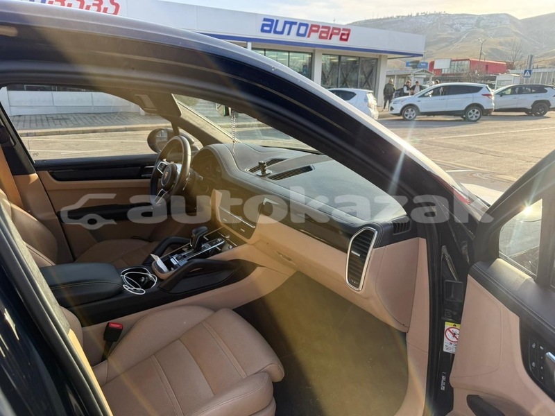 Big with watermark porsche cayenne taraz georgiyev 5530