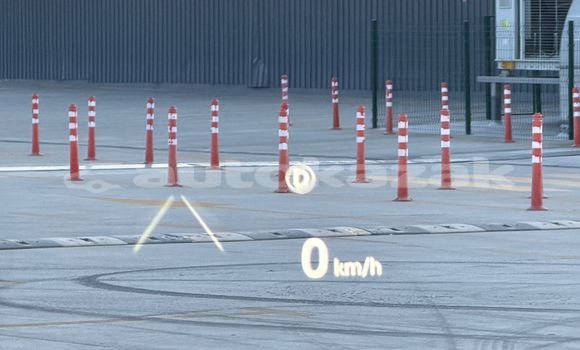 Buy Used Land Rover Range Rover Silver Car in Georgiyev in Taraz Buy Used Land Rover Range Rover Silver Car in Georgiyev in Taraz