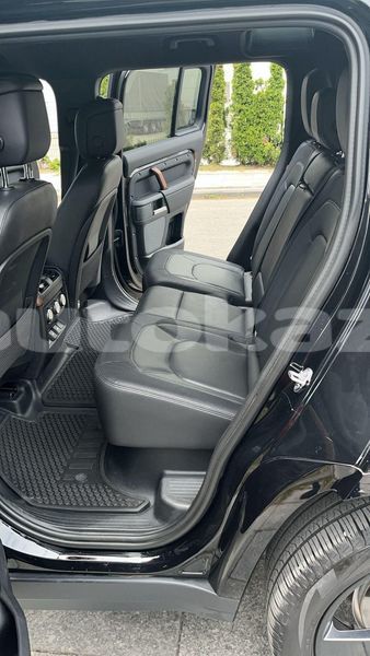 Big with watermark land rover defender taraz georgiyev 5534