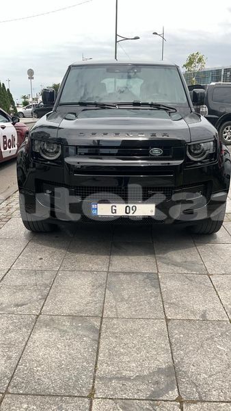 Big with watermark land rover defender taraz georgiyev 5534