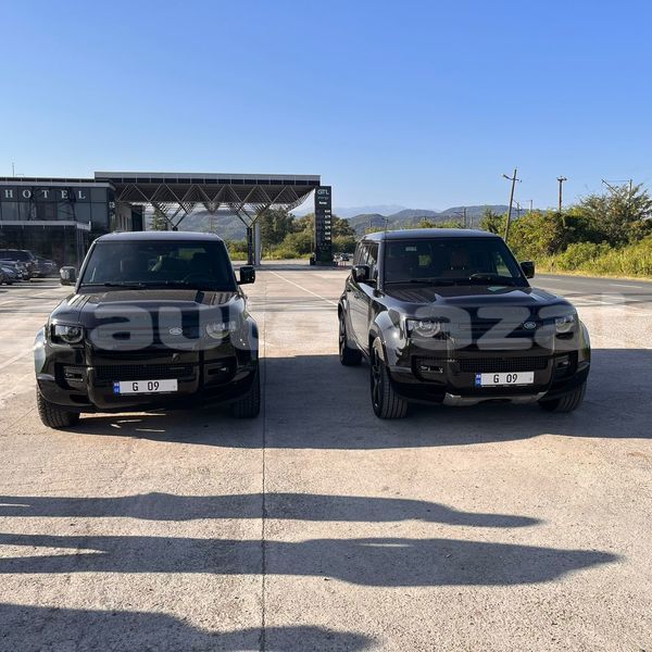 Big with watermark land rover defender taraz georgiyev 5534