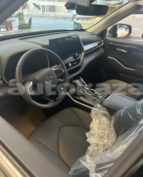 Big with watermark toyota highlander akmola astana 5548