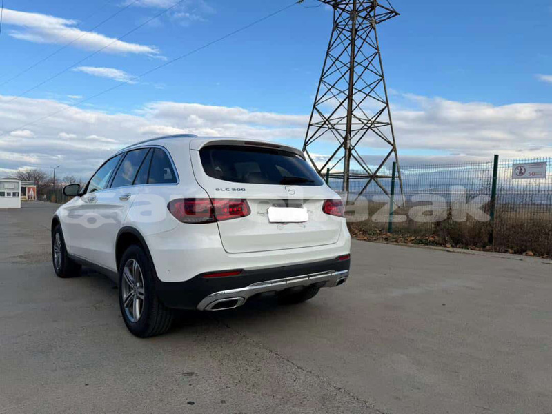 Big with watermark mercedes benz glc karagandi abay 5551