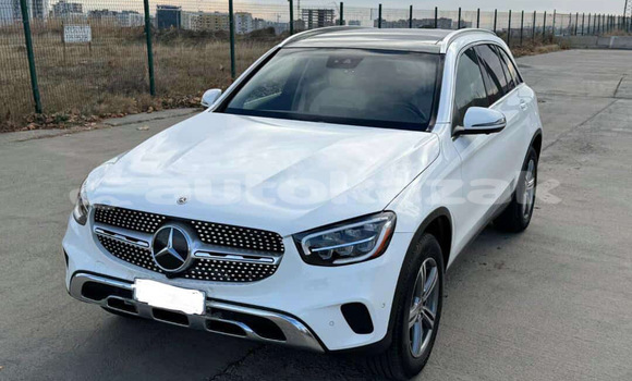 Buy Import Mercedes-Benz GLC White Car in Abay in Karagandi Buy Import Mercedes-Benz GLC White Car in Abay in Karagandi