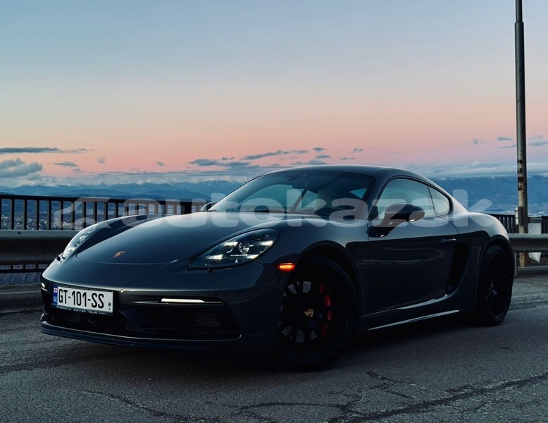 Big with watermark porsche cayman taraz georgiyev 5554