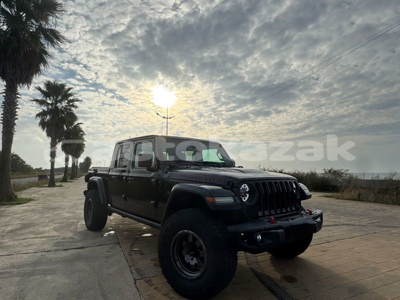 Big with watermark jeep wrangler taraz georgiyev 5562