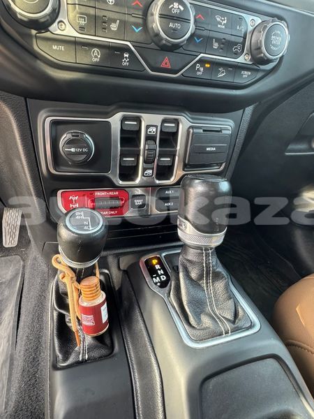 Big with watermark jeep wrangler taraz georgiyev 5562