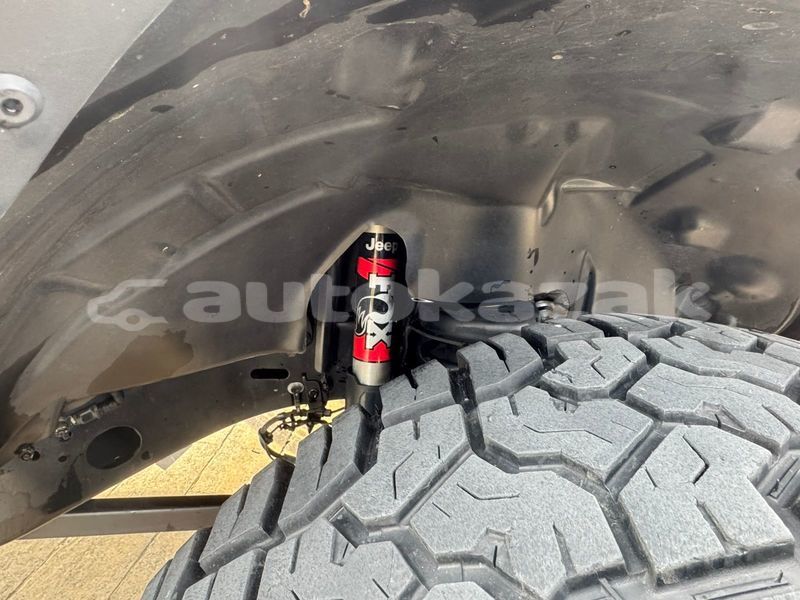 Big with watermark jeep wrangler taraz georgiyev 5562