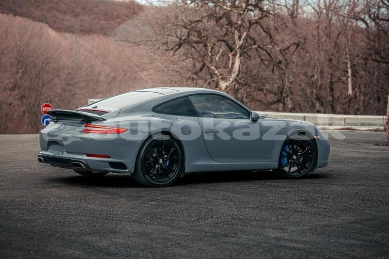 Big with watermark porsche 911 taraz georgiyev 5566