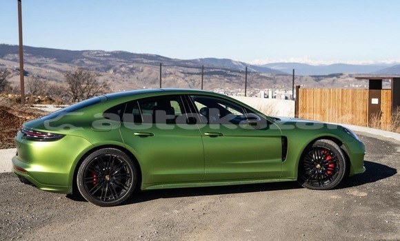 Buy Used Porsche Panamera Green Car in Georgiyev in Taraz Buy Used Porsche Panamera Green Car in Georgiyev in Taraz