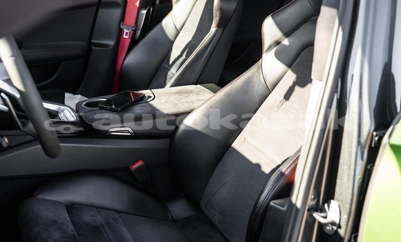 Buy Used Porsche Panamera Green Car in Georgiyev in Taraz Buy Used Porsche Panamera Green Car in Georgiyev in Taraz