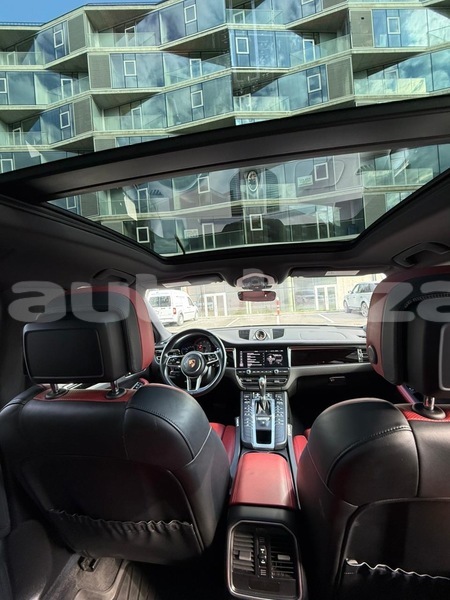 Big with watermark porsche macan taraz georgiyev 5583