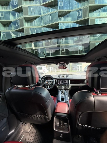 Big with watermark porsche macan taraz georgiyev 5583