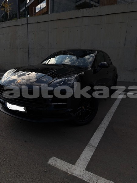 Big with watermark porsche macan taraz georgiyev 5583