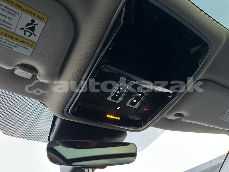 Big with watermark land rover range rover velar taraz georgiyev 5584