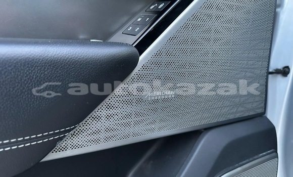 Buy Used Land Rover Range Rover Velar Silver Car in Georgiyev in Taraz Buy Used Land Rover Range Rover Velar Silver Car in Georgiyev in Taraz