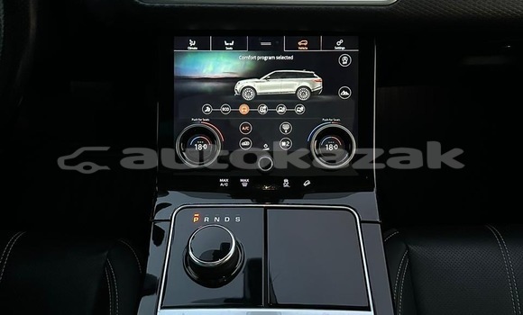 Buy Used Land Rover Range Rover Velar Silver Car in Georgiyev in Taraz Buy Used Land Rover Range Rover Velar Silver Car in Georgiyev in Taraz