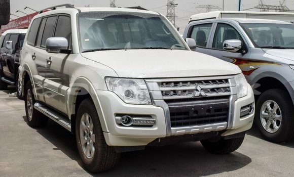 Buy Import Mitsubishi Pajero White Car in Import - Dubai in Akmecet Buy Import Mitsubishi Pajero White Car in Import - Dubai in Akmecet
