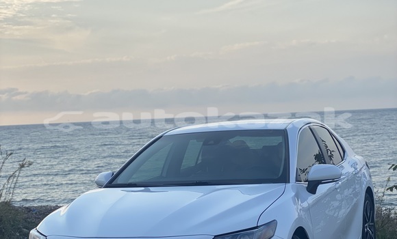 Buy Used Toyota Camry White Car in Alka in Aktobe Buy Used Toyota Camry White Car in Alka in Aktobe