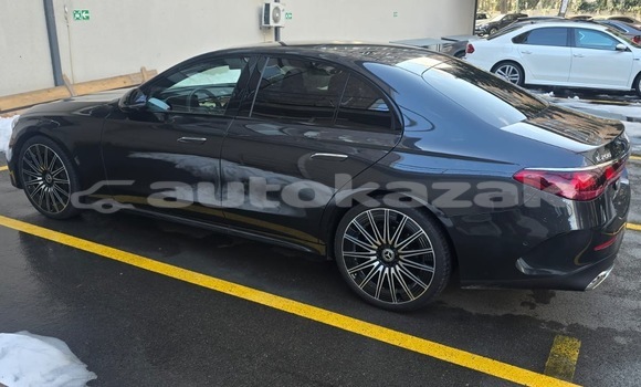 Buy Used Mercedes-Benz E200 Black Car in Georgiyev in Taraz Buy Used Mercedes-Benz E200 Black Car in Georgiyev in Taraz