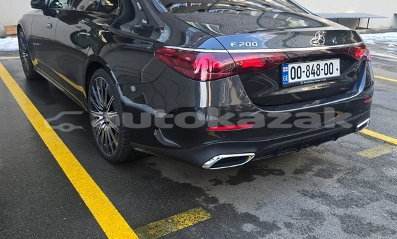 Buy Used Mercedes-Benz E200 Black Car in Georgiyev in Taraz Buy Used Mercedes-Benz E200 Black Car in Georgiyev in Taraz