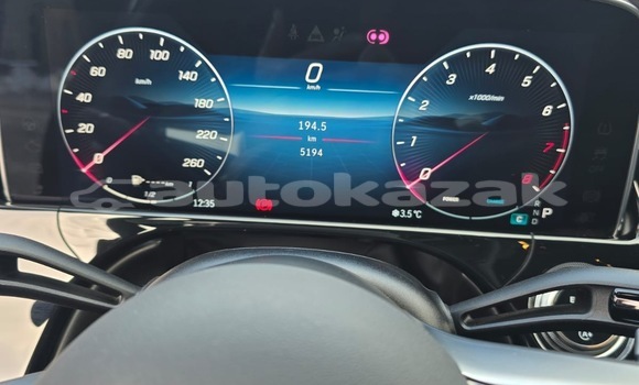 Buy Used Mercedes-Benz E200 Black Car in Georgiyev in Taraz Buy Used Mercedes-Benz E200 Black Car in Georgiyev in Taraz