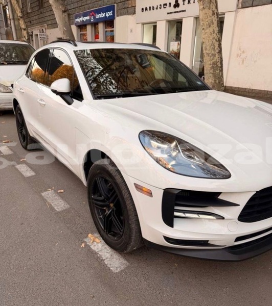 Big with watermark porsche macan taraz georgiyev 5603