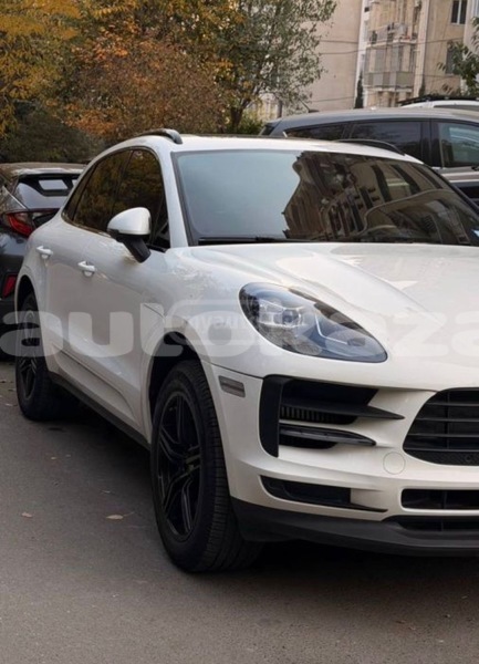 Big with watermark porsche macan taraz georgiyev 5603