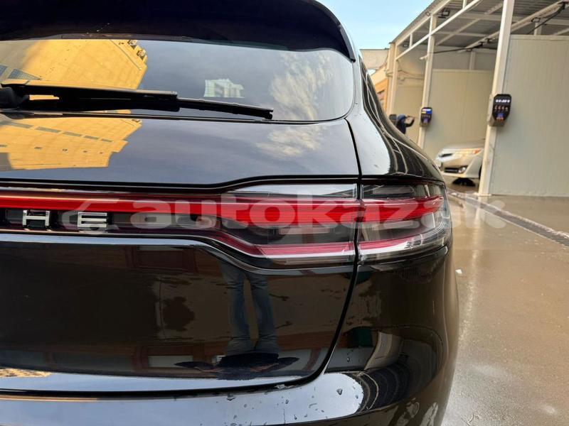 Big with watermark porsche macan taraz georgiyev 5605