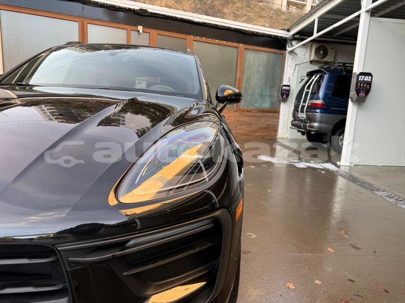 Big with watermark porsche macan taraz georgiyev 5605