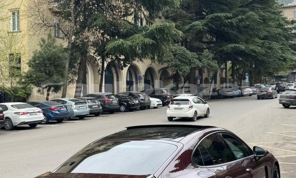 Buy Used Porsche Panamera Red Car in Georgiyev in Taraz Buy Used Porsche Panamera Red Car in Georgiyev in Taraz