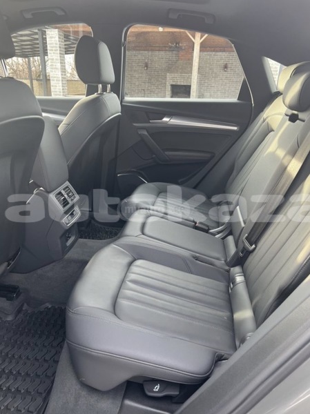 Big with watermark audi q5 taraz georgiyev 5620