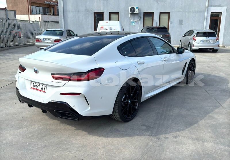 Big with watermark bmw 8 series taraz georgiyev 5621