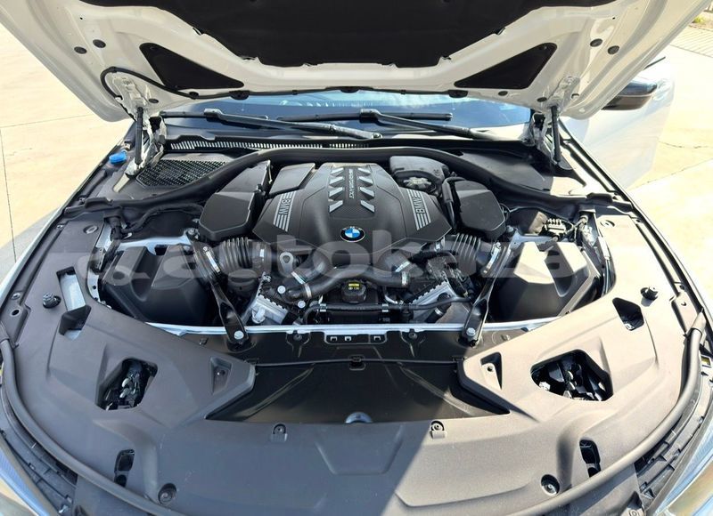 Big with watermark bmw 8 series taraz georgiyev 5621