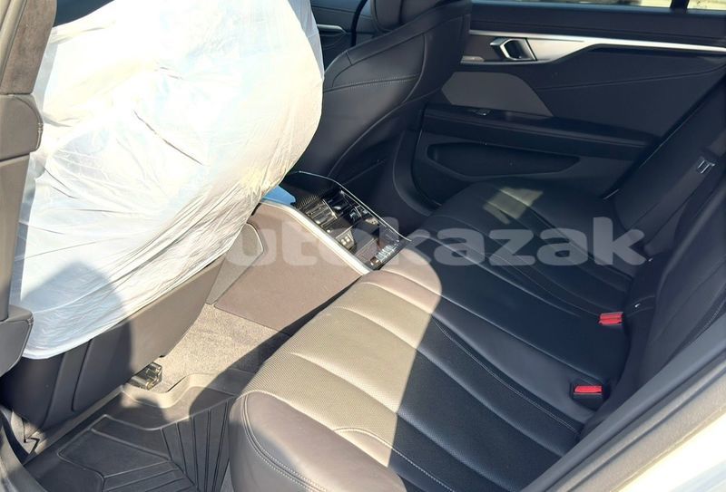 Big with watermark bmw 8 series taraz georgiyev 5621