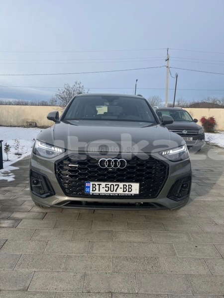 Big with watermark audi q5 taraz georgiyev 5622