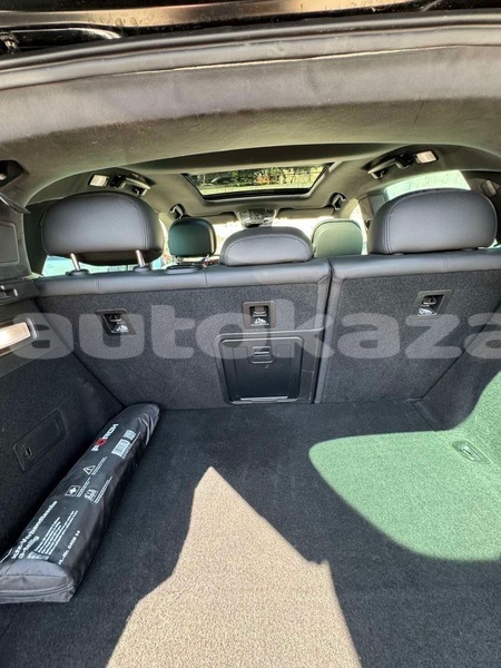 Big with watermark maserati levante taraz georgiyev 5628