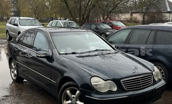 Buy Used Mercedes-Benz C–Class Blue Car in Kazali in Akmecet