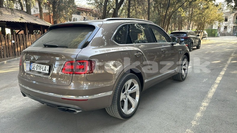 Big with watermark bentley bentayga taraz georgiyev 5637