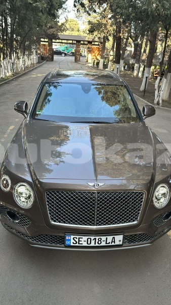 Big with watermark bentley bentayga taraz georgiyev 5638