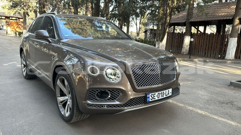 Big with watermark bentley bentayga taraz georgiyev 5638