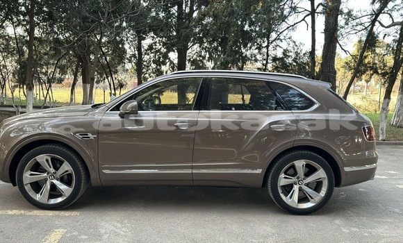 Buy Used Bentley Bentayga Brown Car in Georgiyev in Taraz Buy Used Bentley Bentayga Brown Car in Georgiyev in Taraz