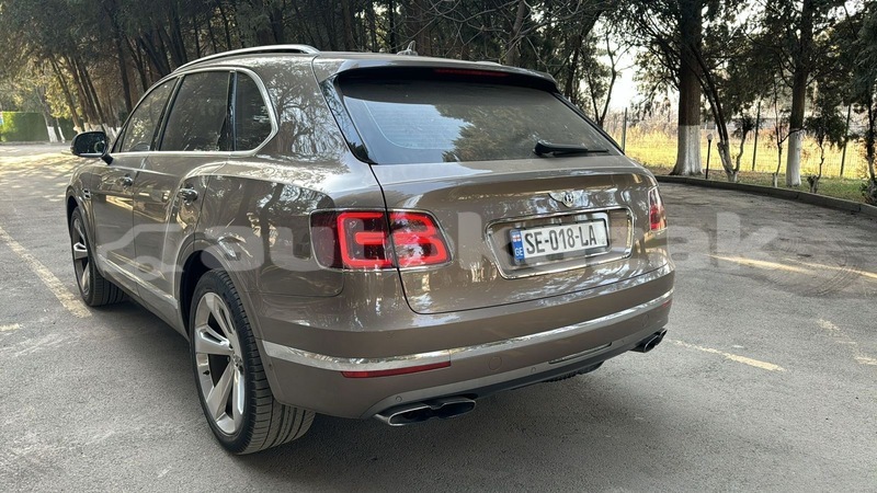 Big with watermark bentley bentayga taraz georgiyev 5638
