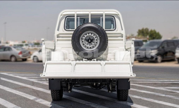 Buy Used Toyota Land Cruiser White Car in Makat in Atirau Buy Used Toyota Land Cruiser White Car in Makat in Atirau