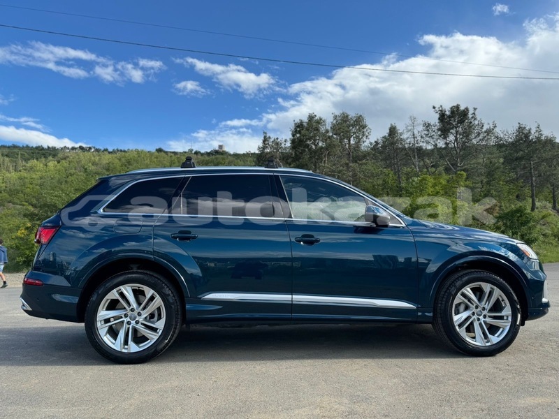 Big with watermark audi q7 taraz georgiyev 5671