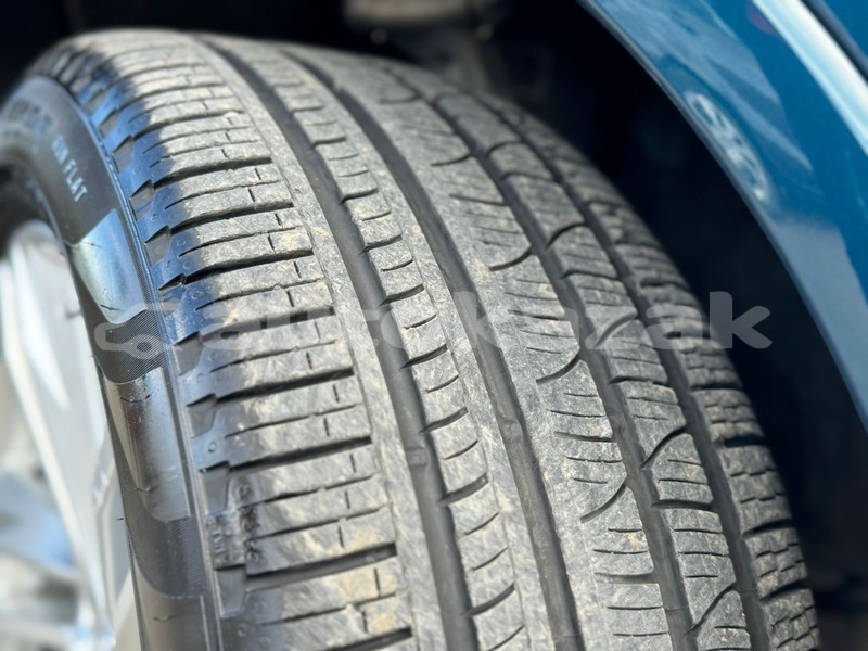 Big with watermark audi q7 taraz georgiyev 5671